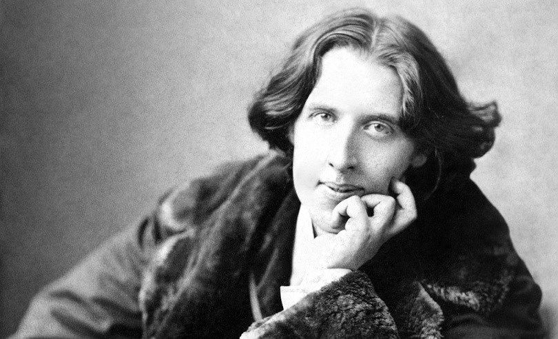 oscar wilde short biography