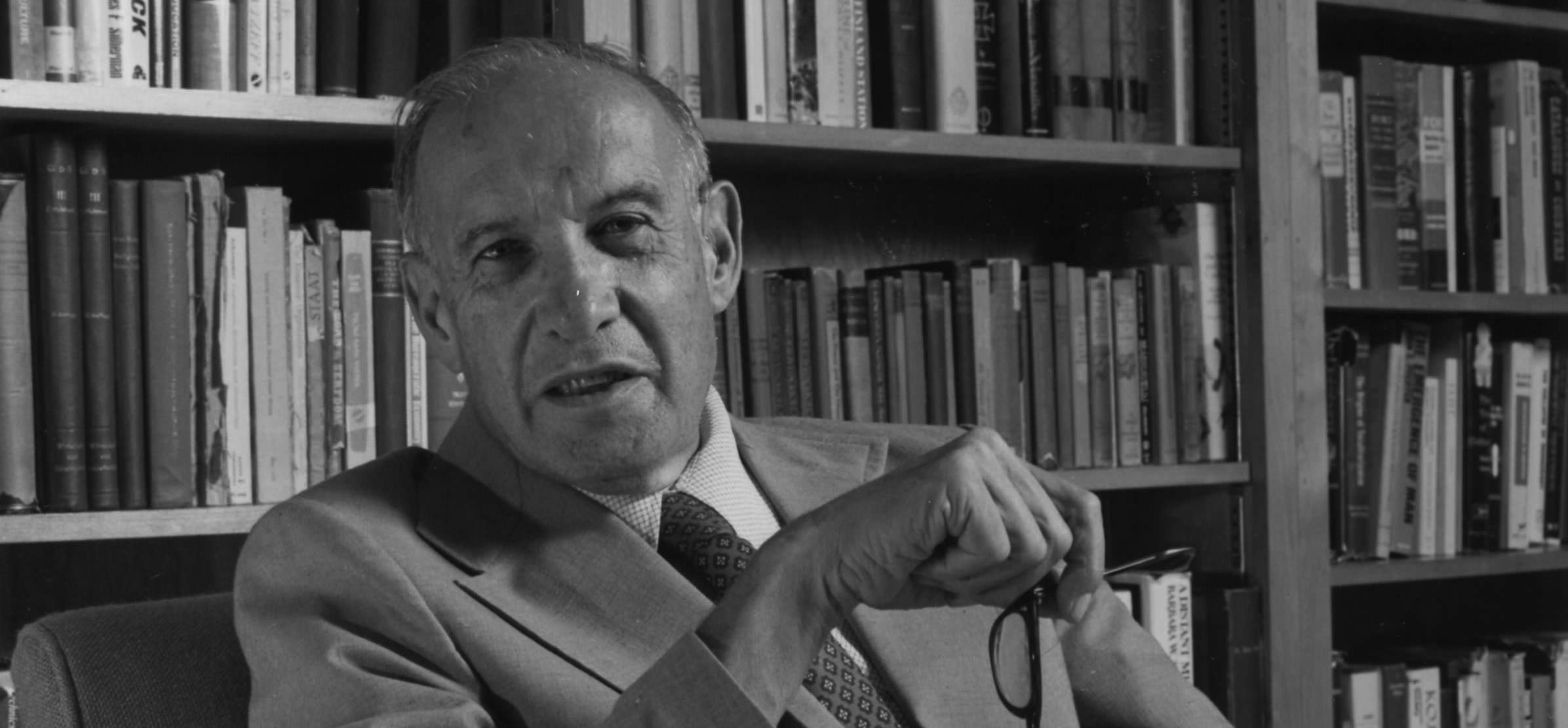 Peter Drucker biography