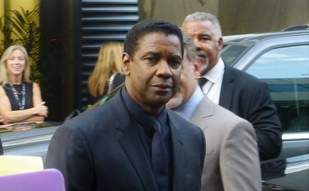 Biography of Denzel Washington