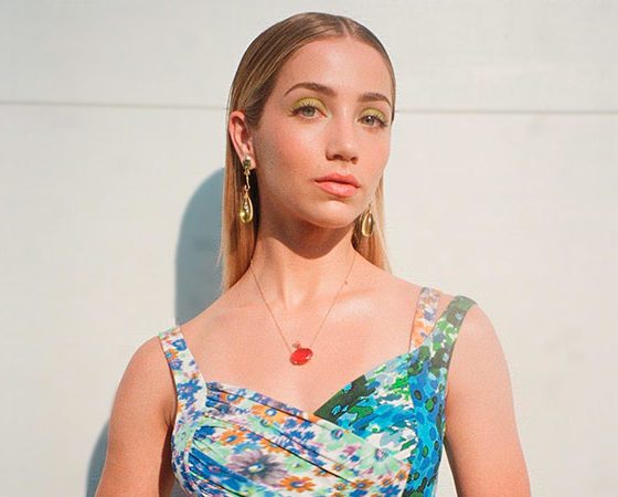 Emily Rudd Biography